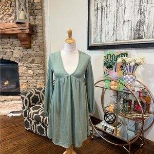 Brand: Francesca’s🤩
Color: Light olive green
Size: Medium